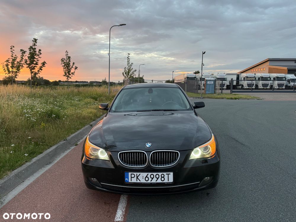 BMW Seria 5 523i - 2