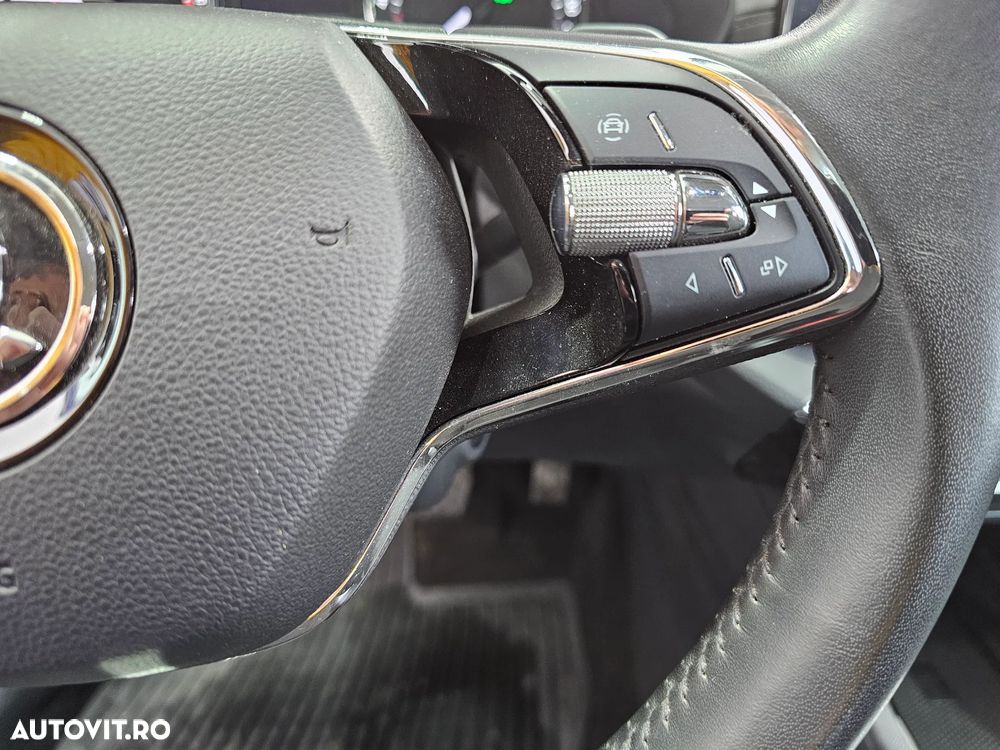 Skoda Octavia 2.0 TDI DSG Ambition - 9