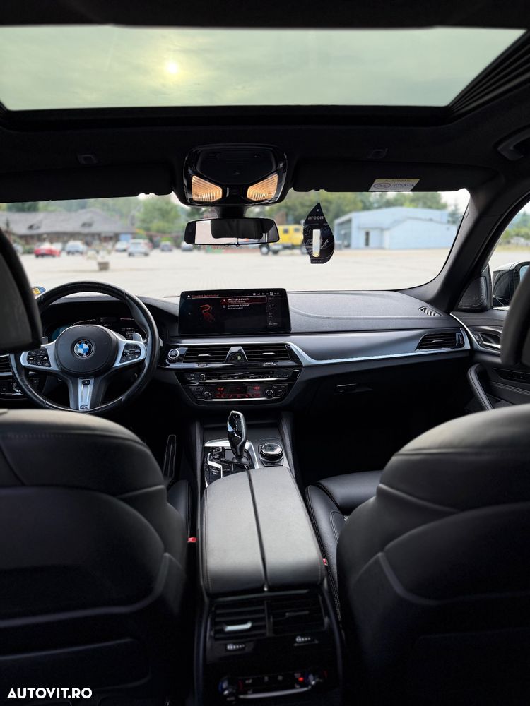 BMW Seria 5 530e Aut. M Sport Edition - 16