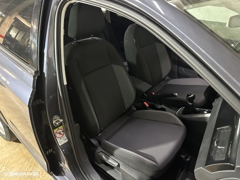 VW Taigo 1.0 TSI Urban - 14