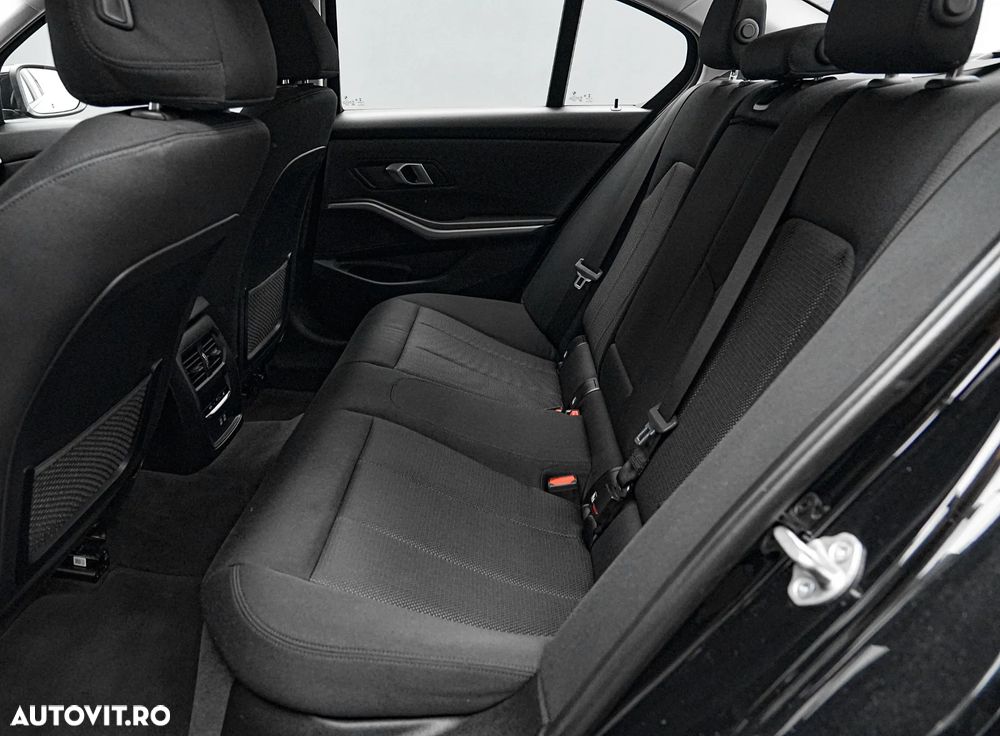 BMW Seria 3 318d Aut. Edition Luxury Line Purity - 16
