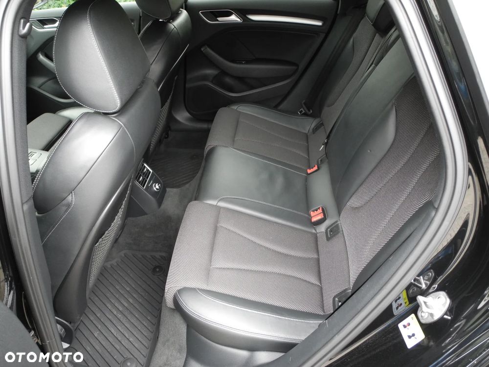 Audi A3 Sportback 1.6 TDI (clean diesel) S line Sportpaket - 22