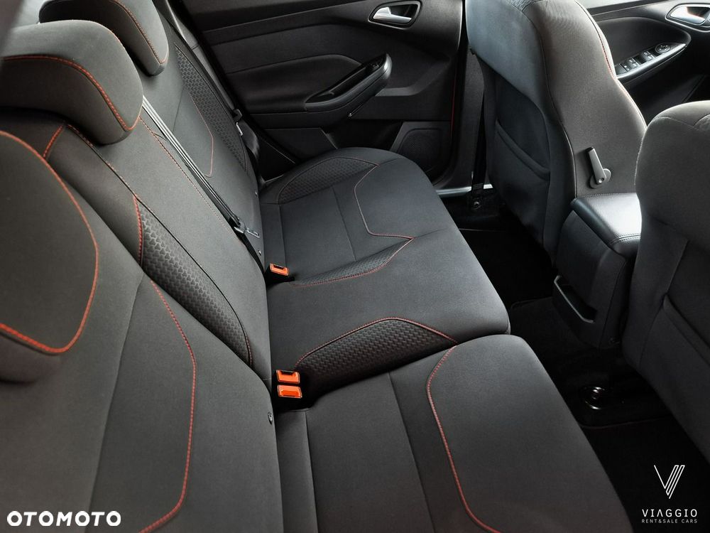 Ford Focus - 21