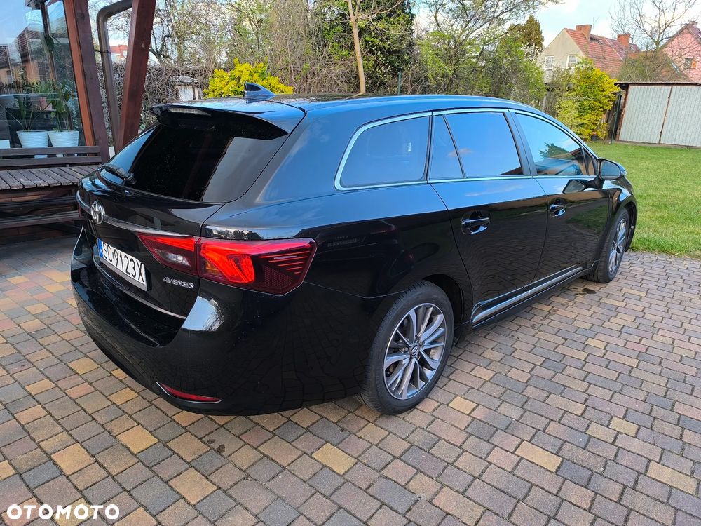 Toyota Avensis 2.0 D-4D Prestige - 3
