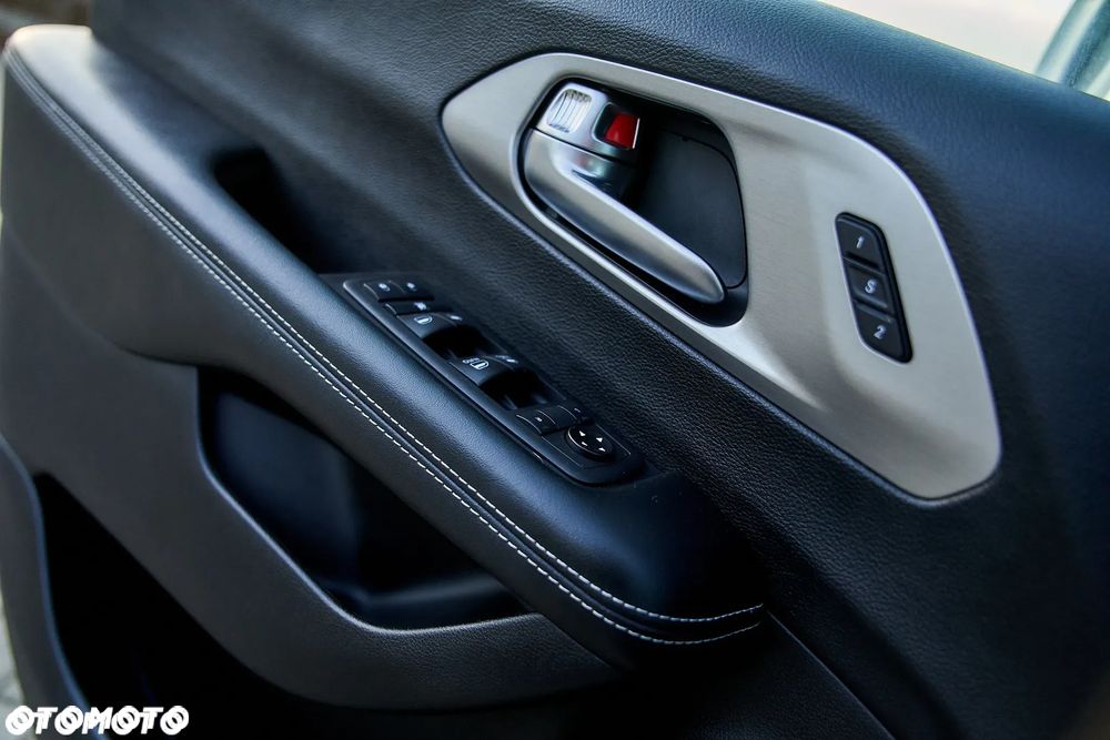 Chrysler Pacifica - 14
