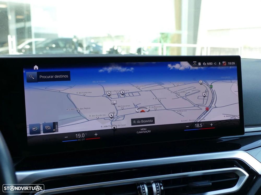BMW 330 e Pack Desportivo M Auto - 24