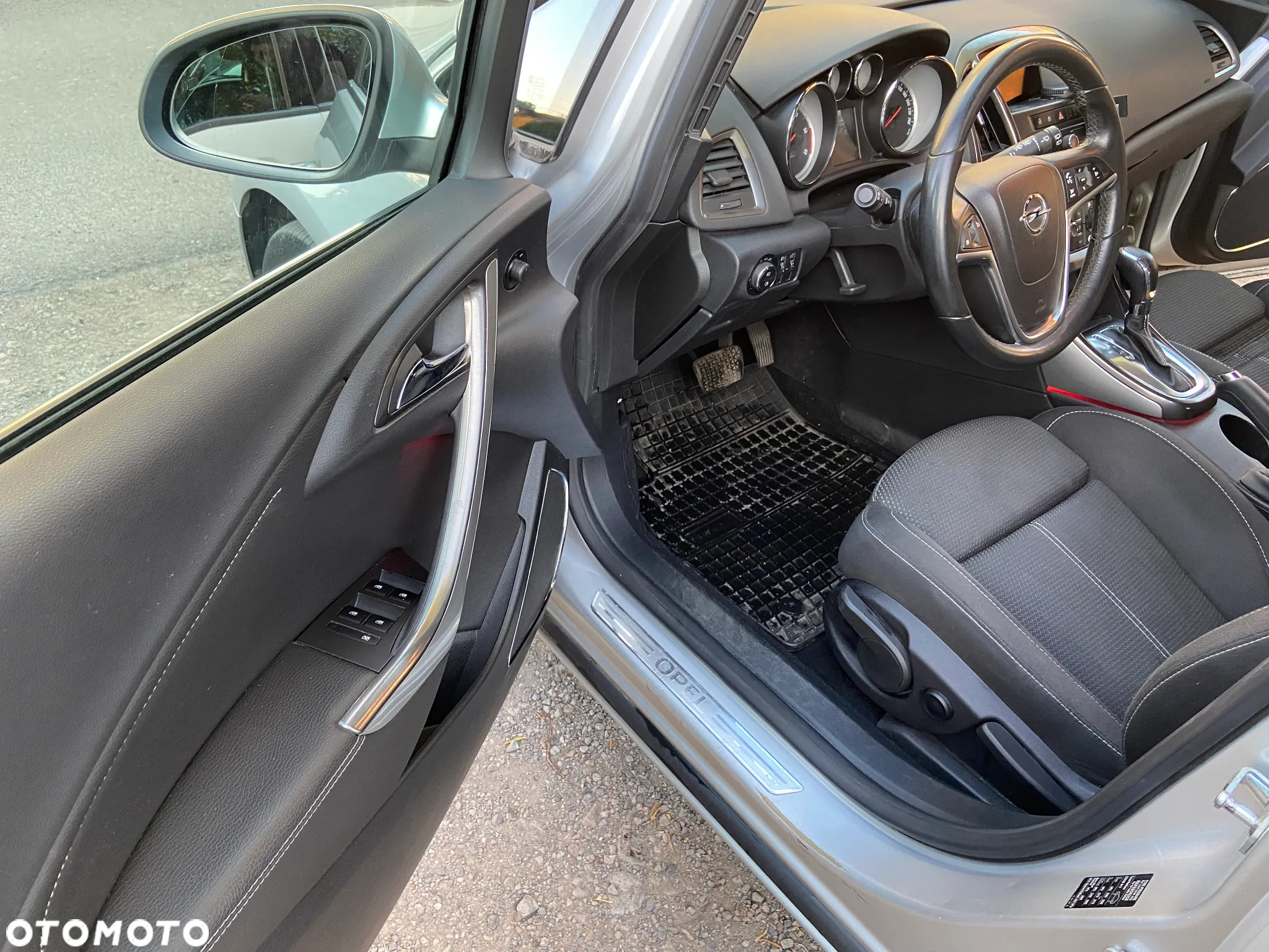 Opel Astra IV 2.0 CDTI Cosmo - 20