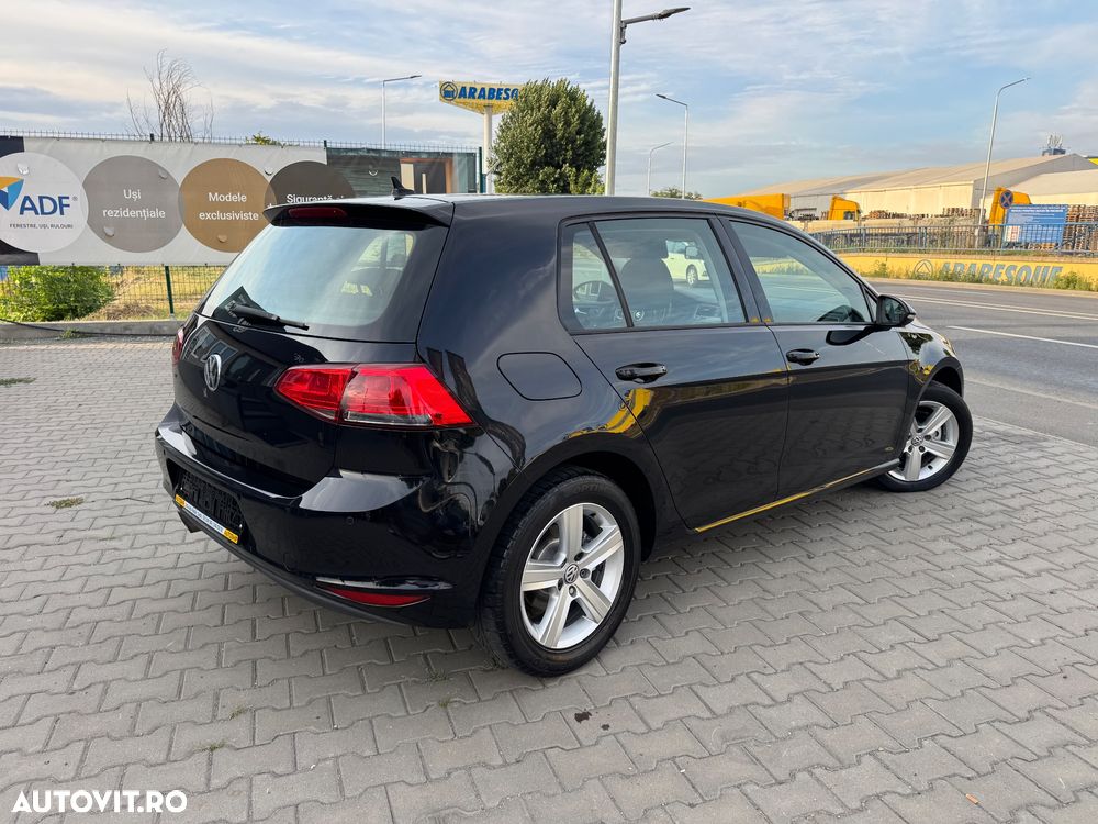 Volkswagen Golf 2.0 BlueTDI DSG Comfortline - 2