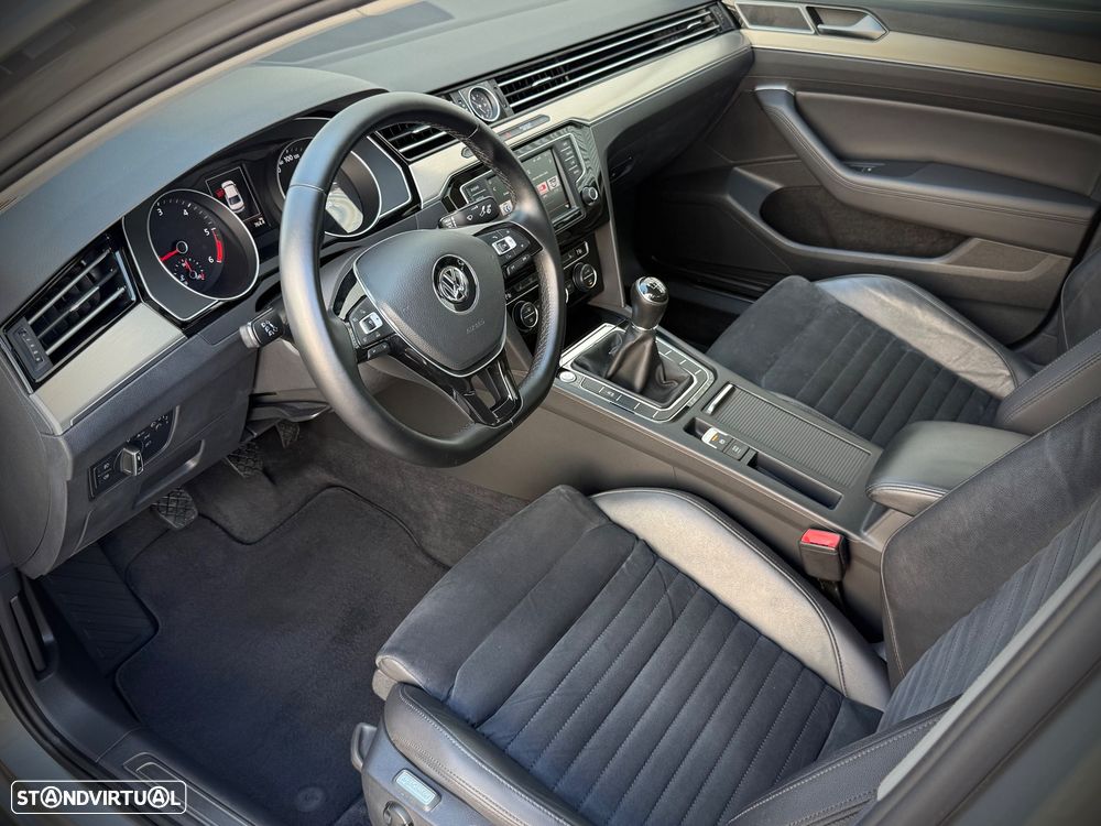 VW Passat 2.0 TDI Highline - 7