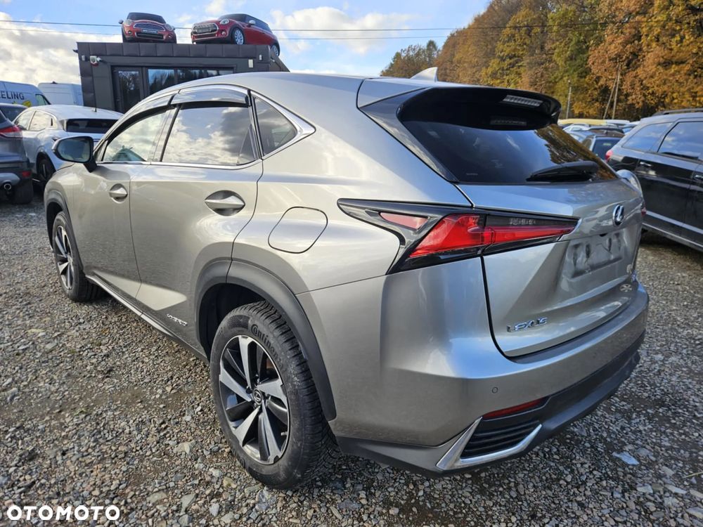Lexus NX 300h Prestige AWD - 1