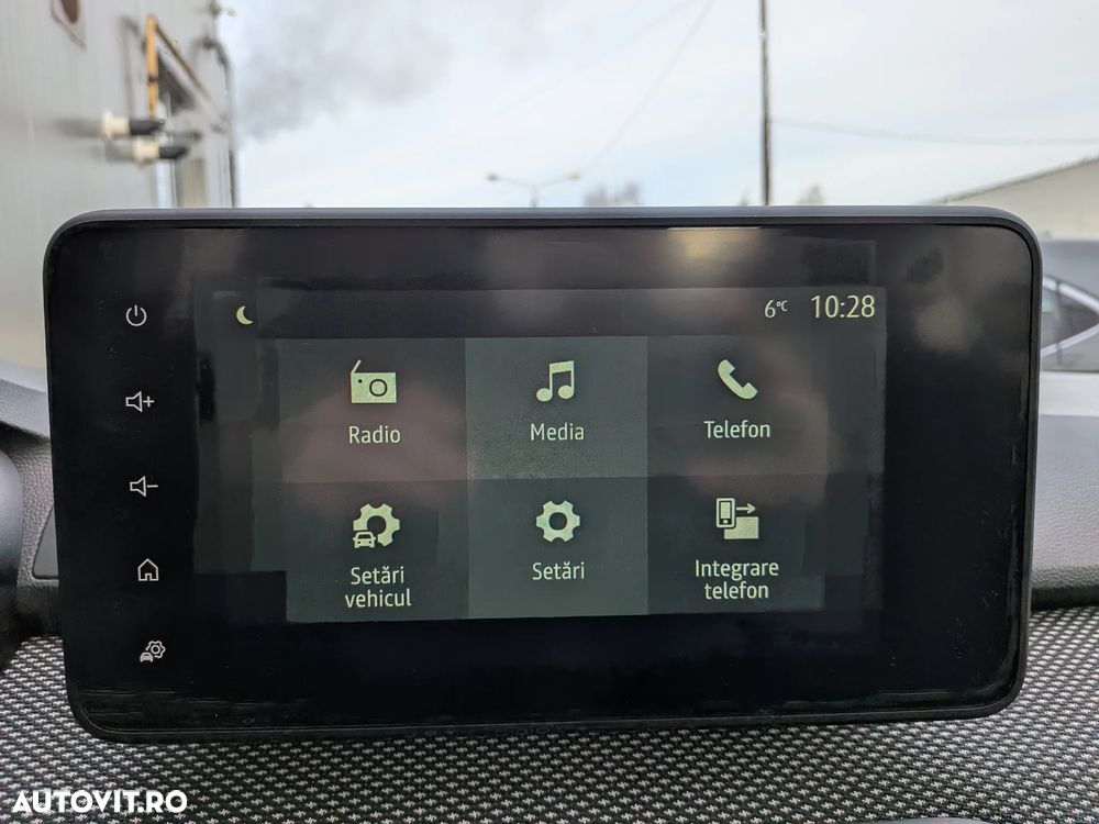 Dacia Logan TCe 90 MT5 Expression - 9