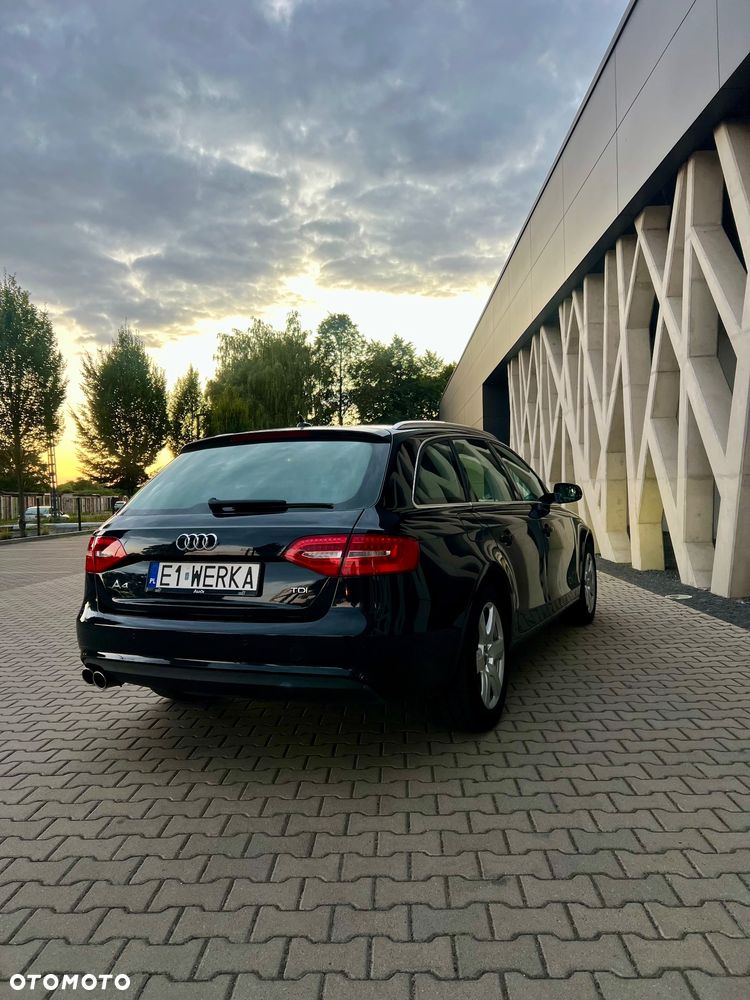 Audi A4 Avant 2.0 TDI - 10