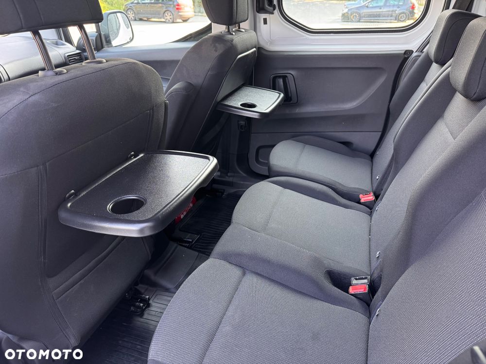 Toyota ProAce Kombi 1.5 D-4D Medium 2,6t - 21