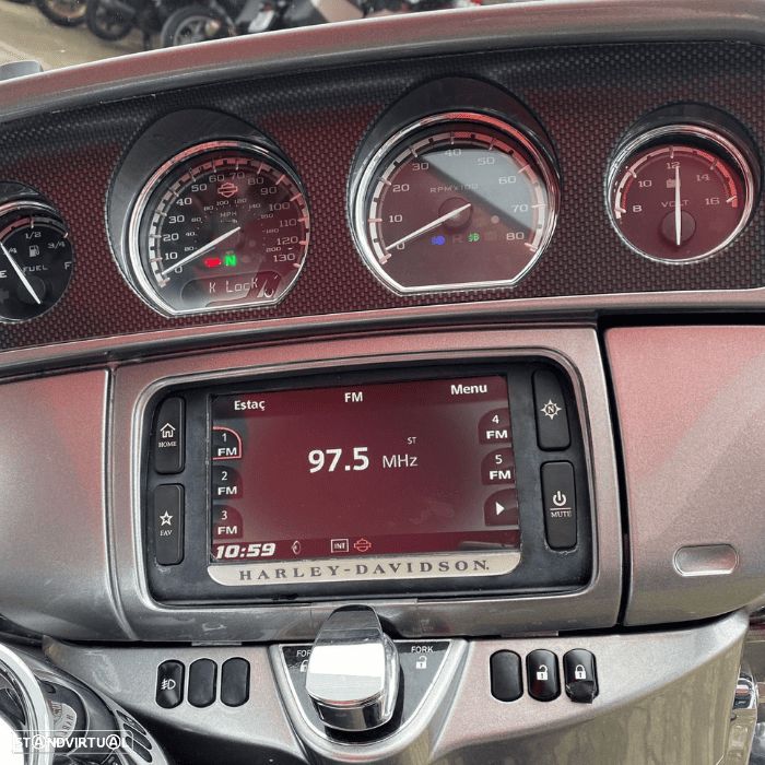 Harley-Davidson FLHTKSE ANV CVO Ultra Limited - 21