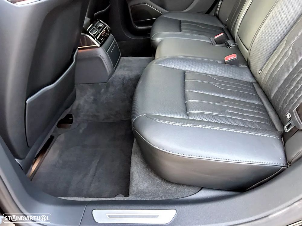 Audi A8 3.0 TDI V6 quattro Tiptronic - 33