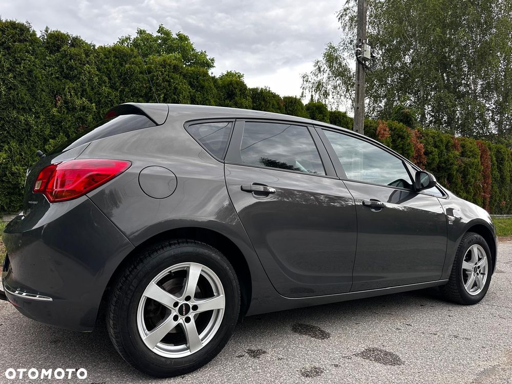 Opel Astra 1.4 Turbo - 14