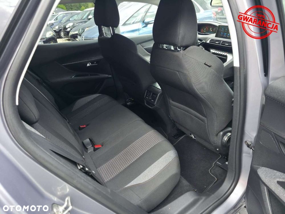 Peugeot 3008 - 25