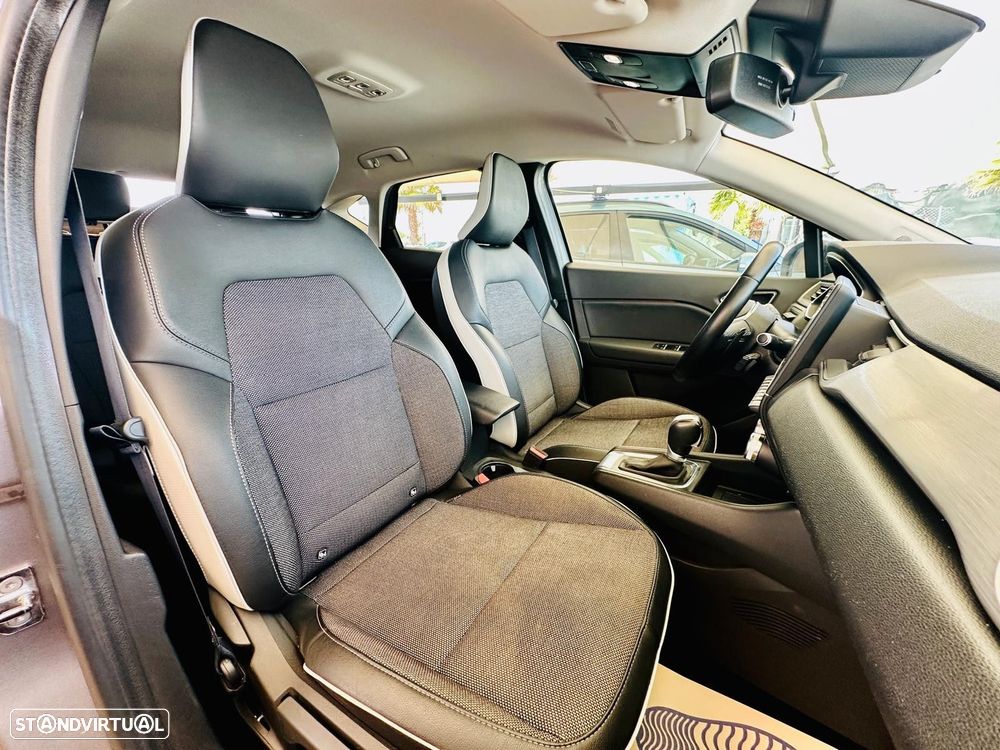Renault Captur 1.5 dCi Exclusive EDC - 25