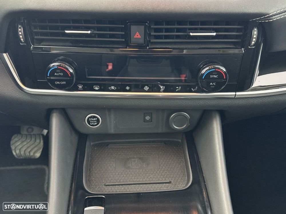 Nissan Qashqai 1.3 DIG-T N-Connecta Xtronic - 21