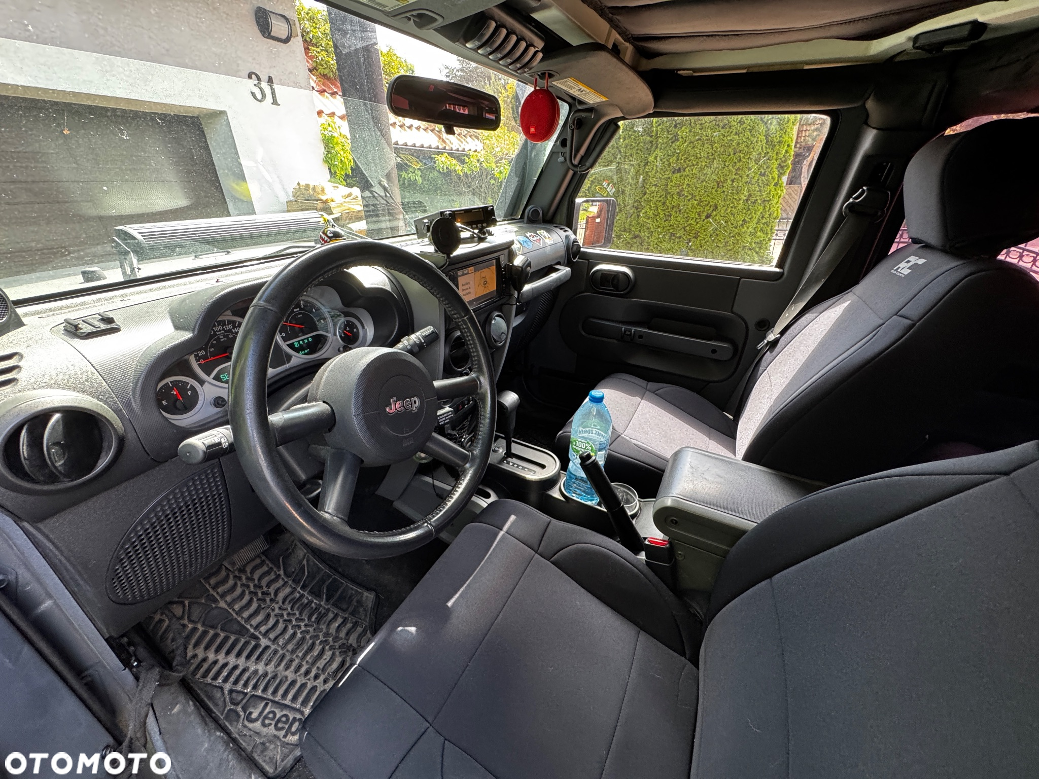Jeep Wrangler - 12