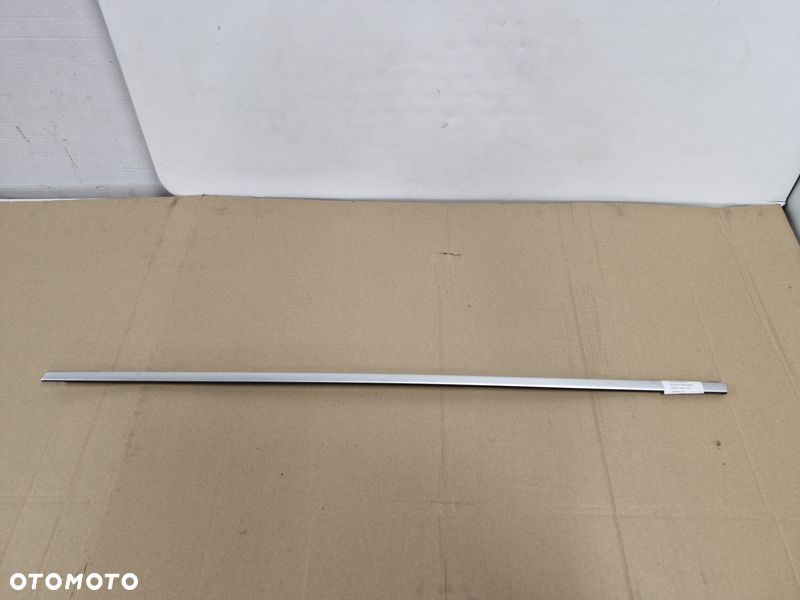 VOLVO S60 II 2 LISTWA ZGARNIAJĄCA DRZWI LEWY TYŁ CHROM - 1