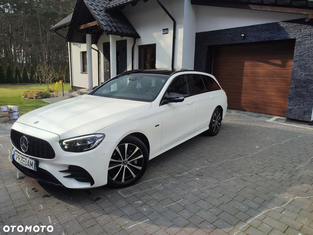Mercedes-Benz Klasa E 300 de 9G-TRONIC Night Edition - 13