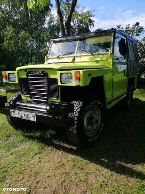 Land Rover Defender - 2