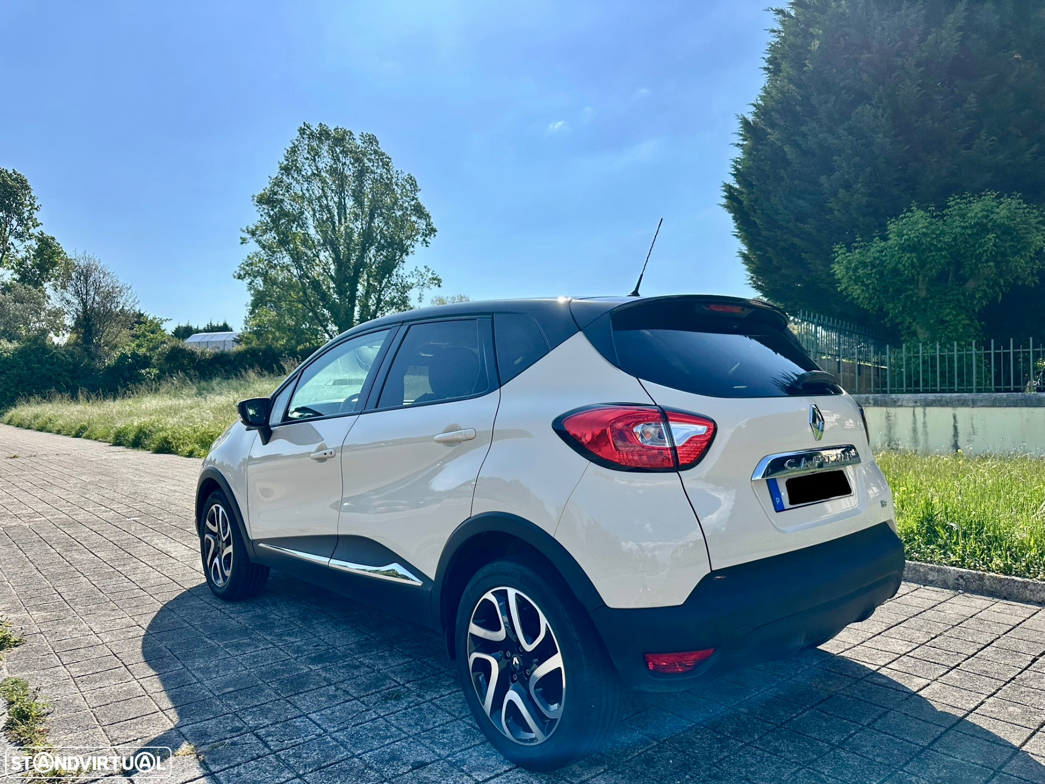 Renault Captur 0.9 TCE Exclusive - 4