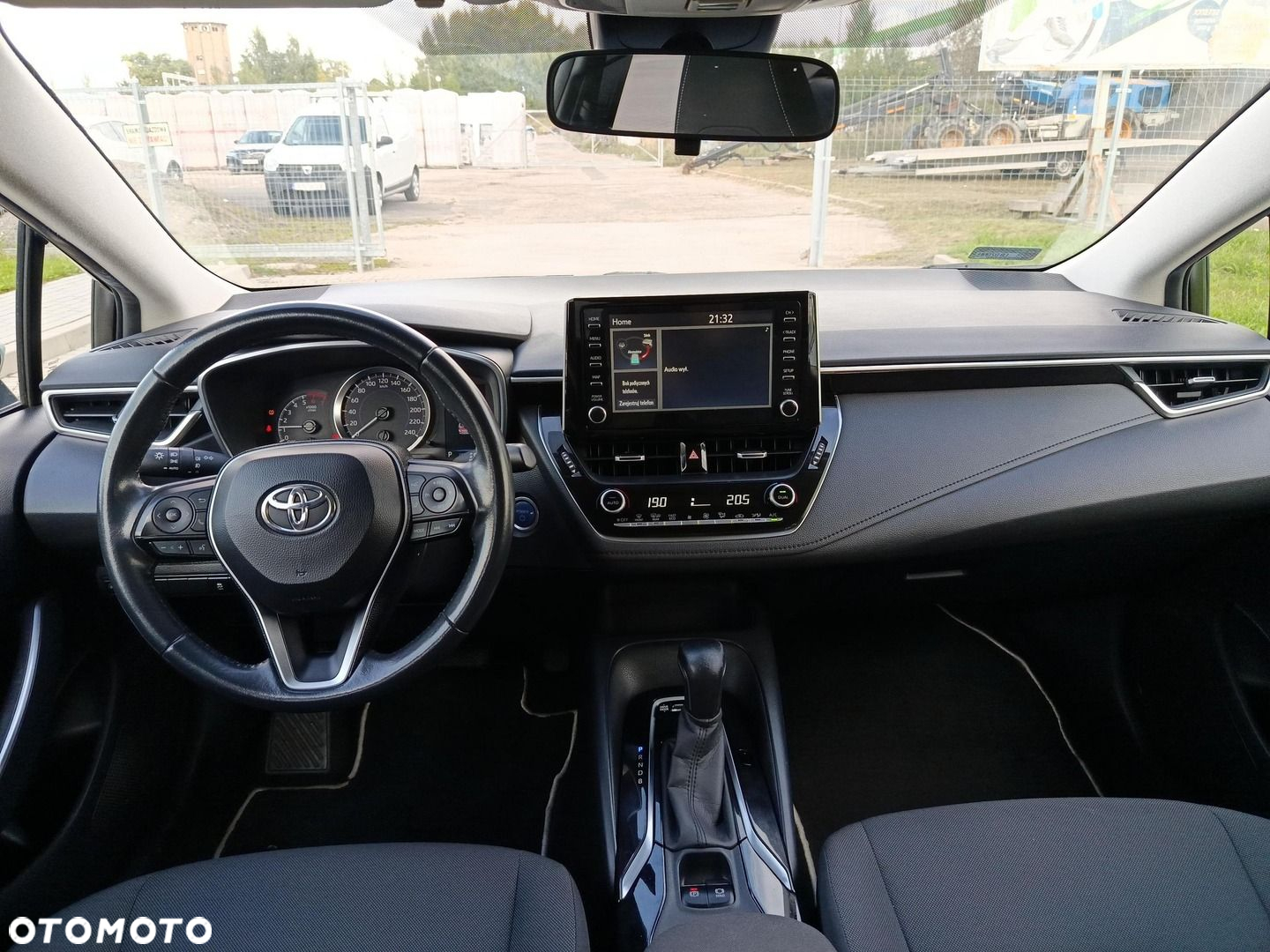 Toyota Corolla 1.8 Hybrid Comfort - 11