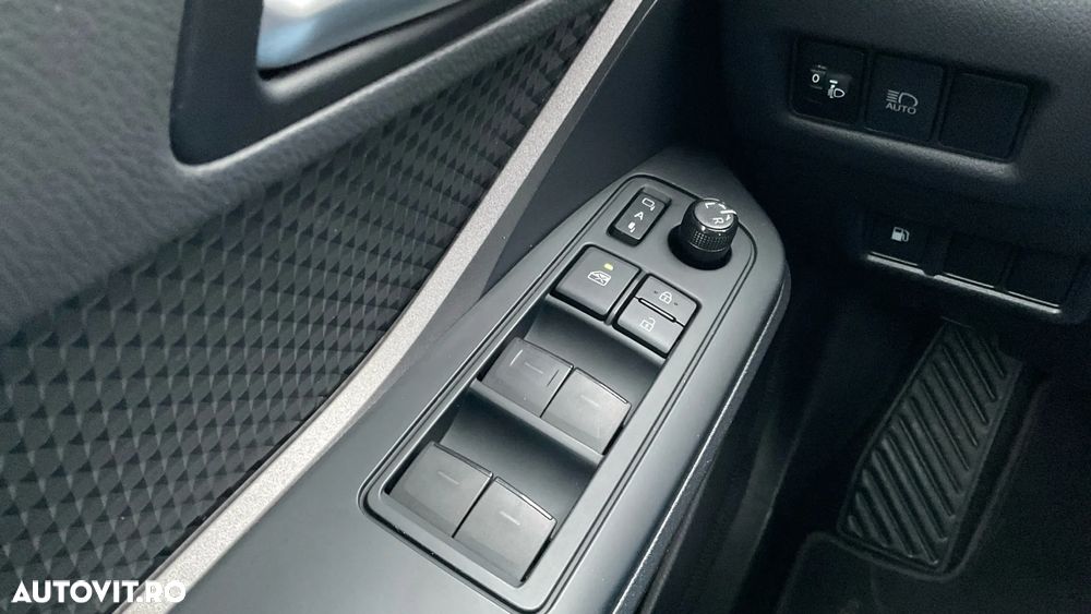 Toyota C-HR Hybrid Business-Edition - 23