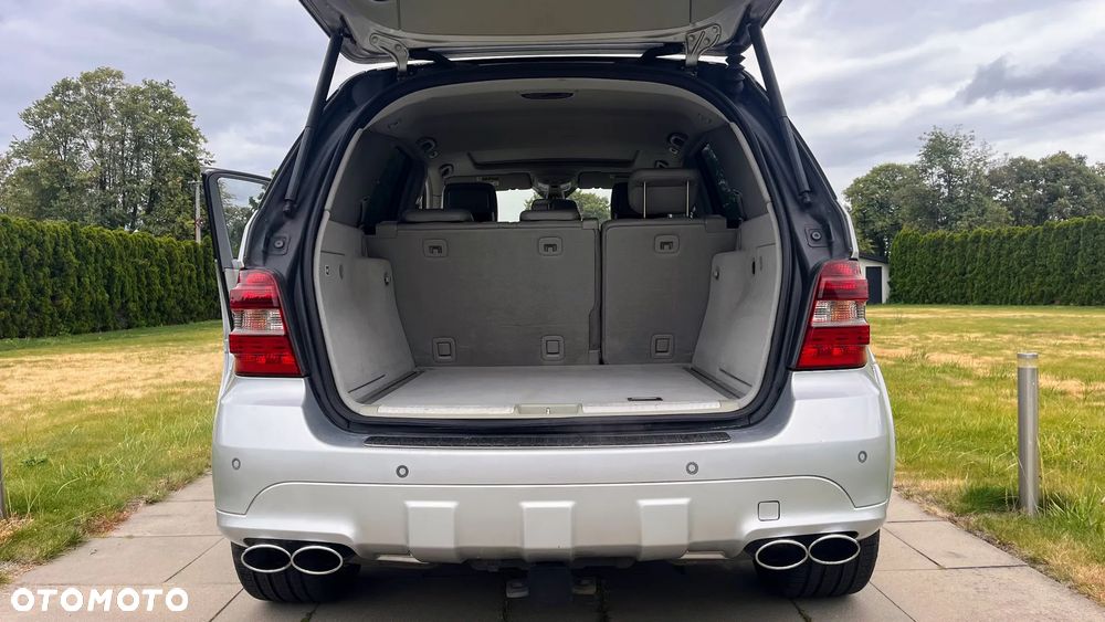 Mercedes-Benz ML 63 AMG 4-Matic - 31