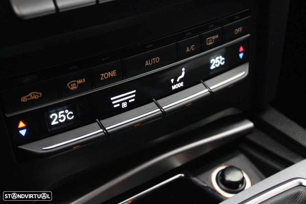 Mercedes-Benz E 220 CDi BlueEfficiency - 23