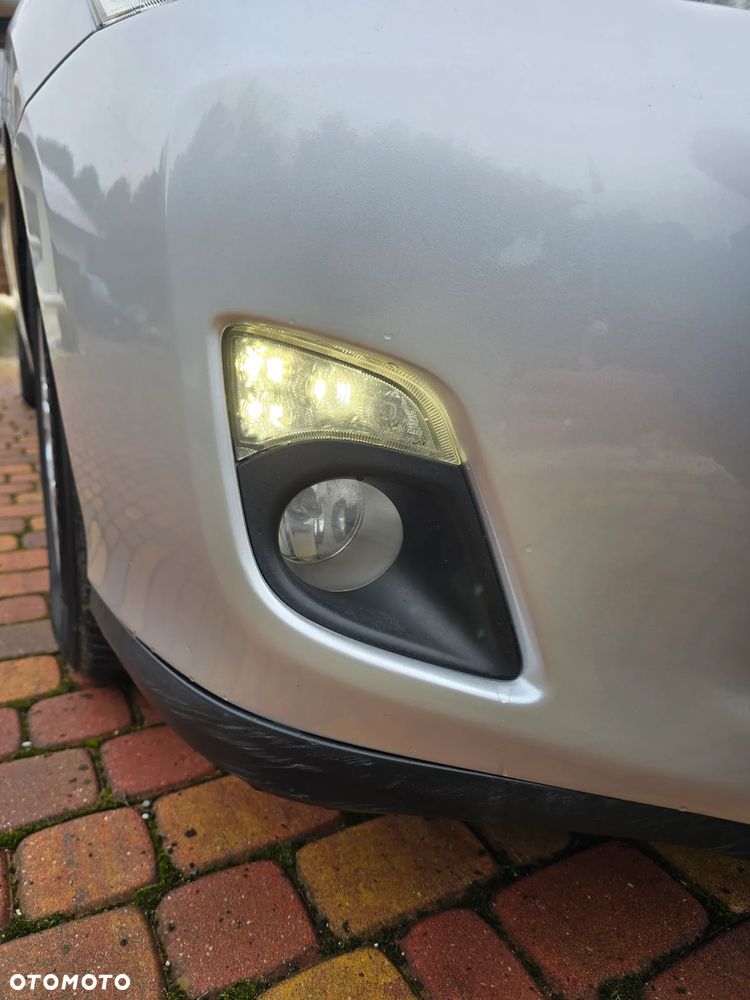 Toyota Auris 1.8 HSD Sol - 37