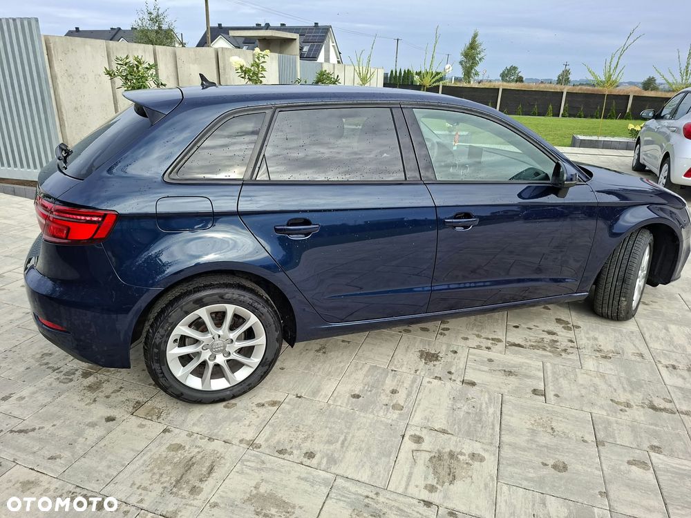 Audi A3 Sportback - 6