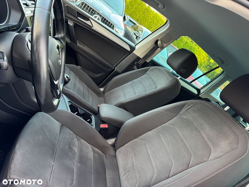 Volkswagen Tiguan 2.0 TDI Perfectline R-Style - 25