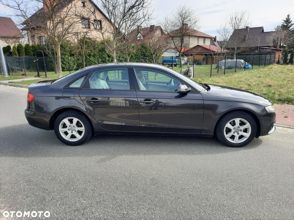 Audi A4 Limousine 2.0 TDI DPF Ambition - 8