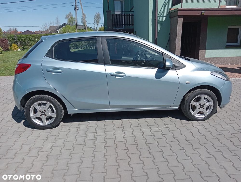 Mazda 2 - 12