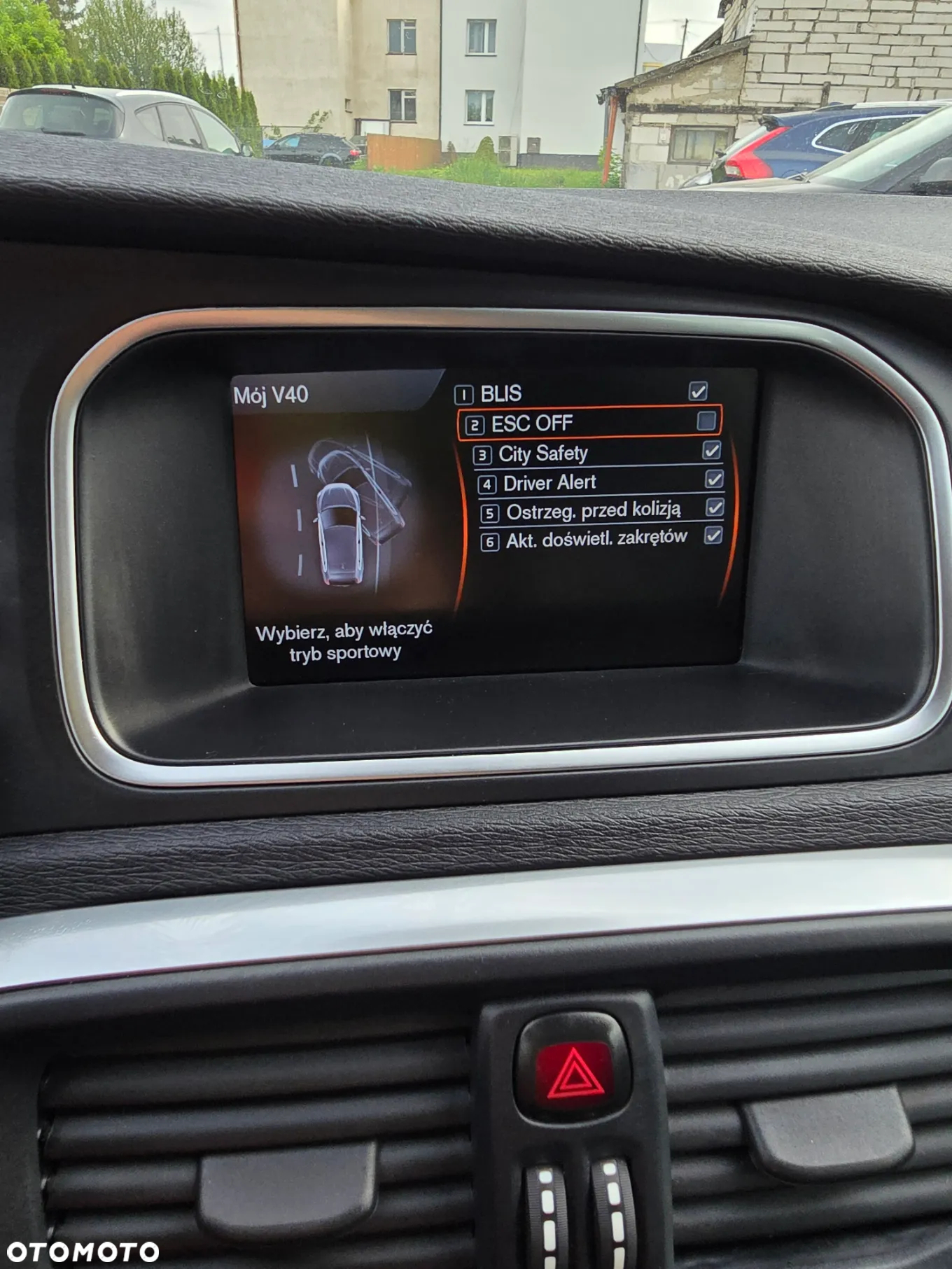 Volvo V40 D2 Momentum - 14