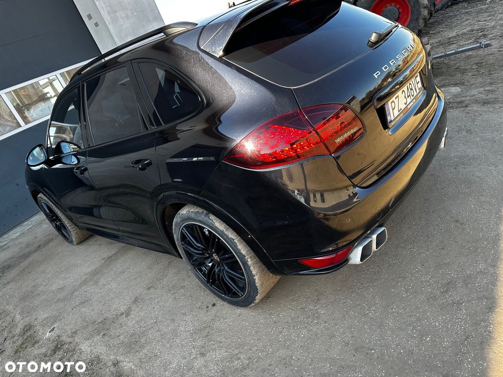 Porsche Cayenne S Diesel - 4