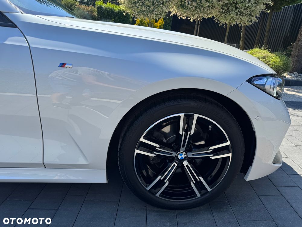 BMW Seria 3 320i M Sport - 36