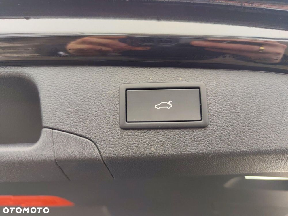 Volkswagen Passat - 33