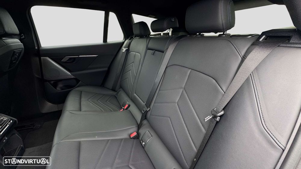 BMW 520 d Pack Desportivo M - 14