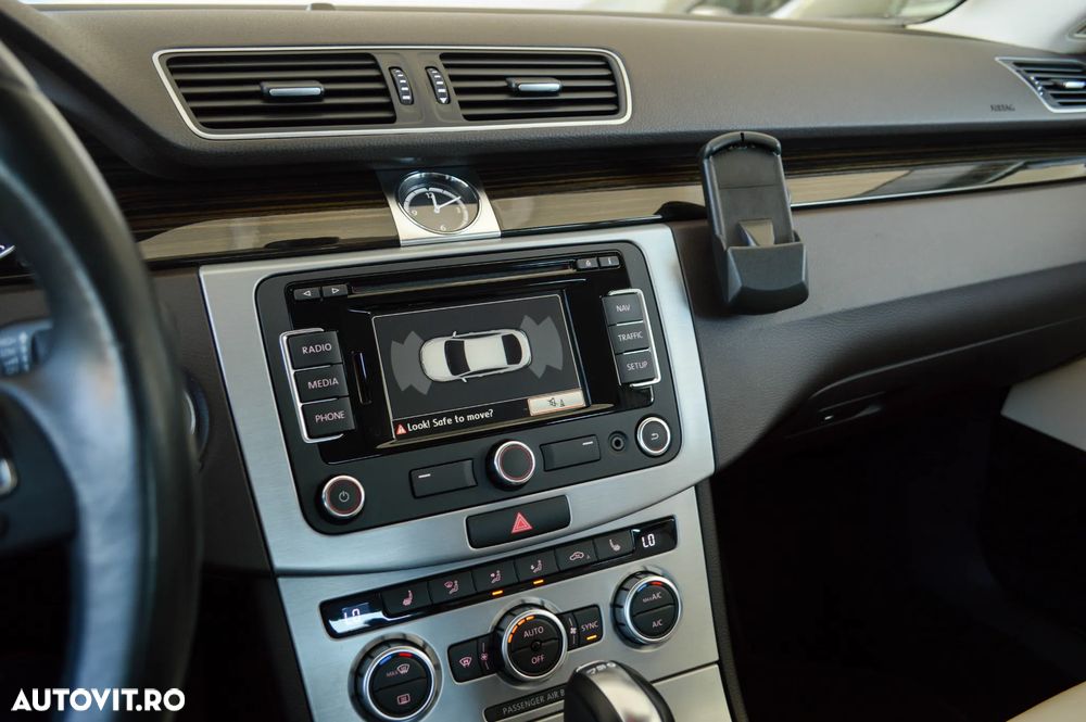 Volkswagen Passat CC 2.0 TDI BlueMotion Technology DSG Exclusive - 8