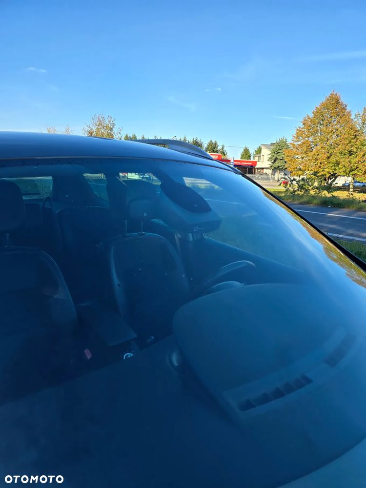 Renault Grand Scenic - 10