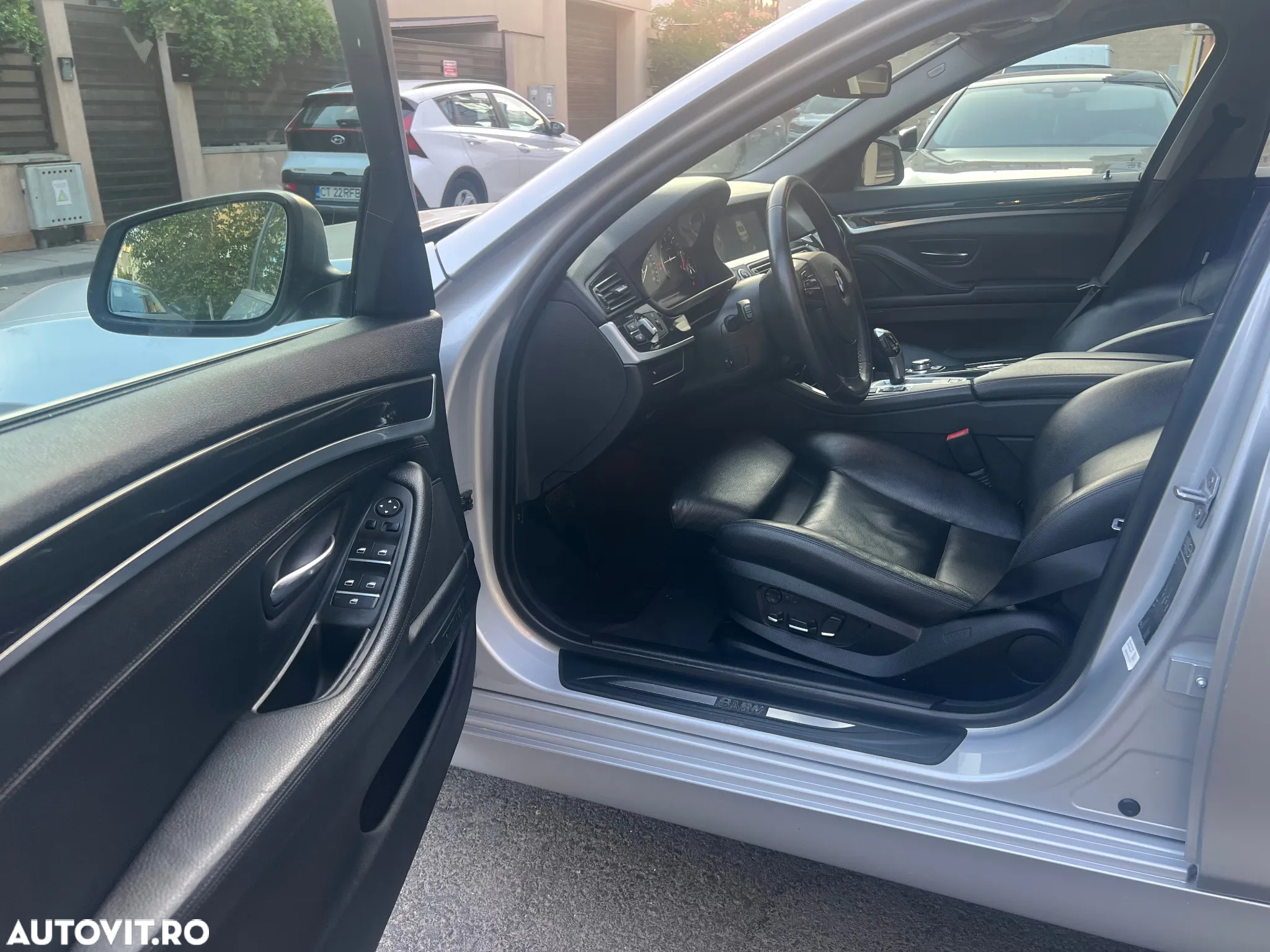 BMW Seria 5 520d - 37