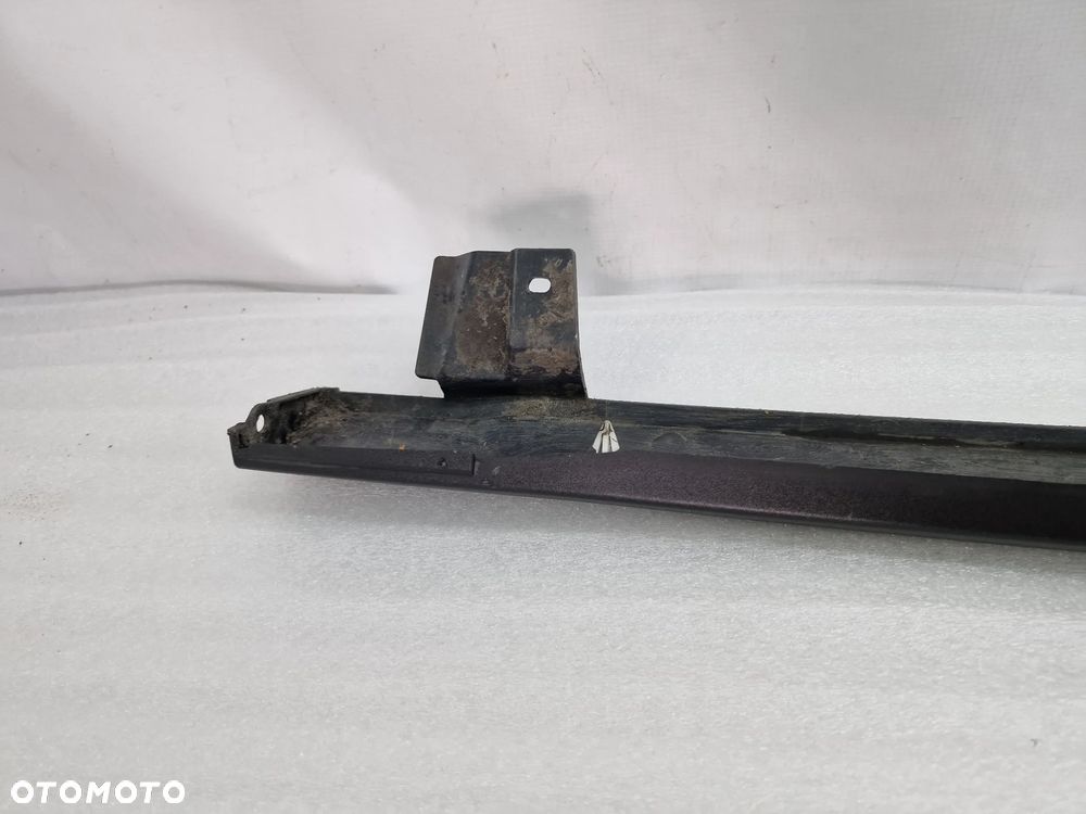 SEAT ARONA 6F9 17- LEWA LISTWA PROGOWA/ NAKŁADKA PROGU , NR 6F9853851 , NR AUKCJI PR337 - 10