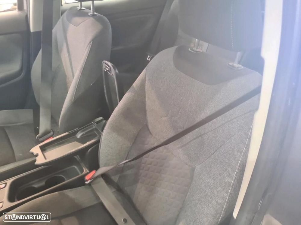 Toyota Yaris Cross 1.5 HDF Comfort Plus - 7