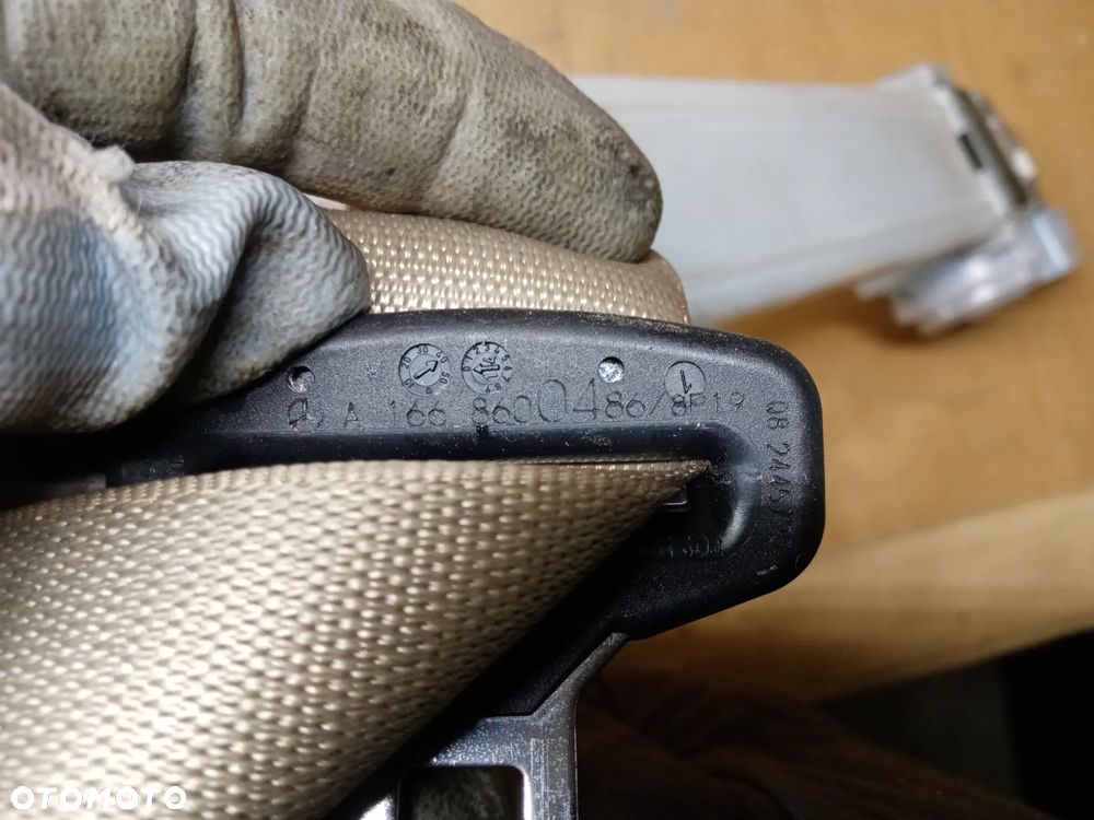 Pas bezpieczeństwa tył tylny Mercedes GL X166 W166 A1668600486 - 3