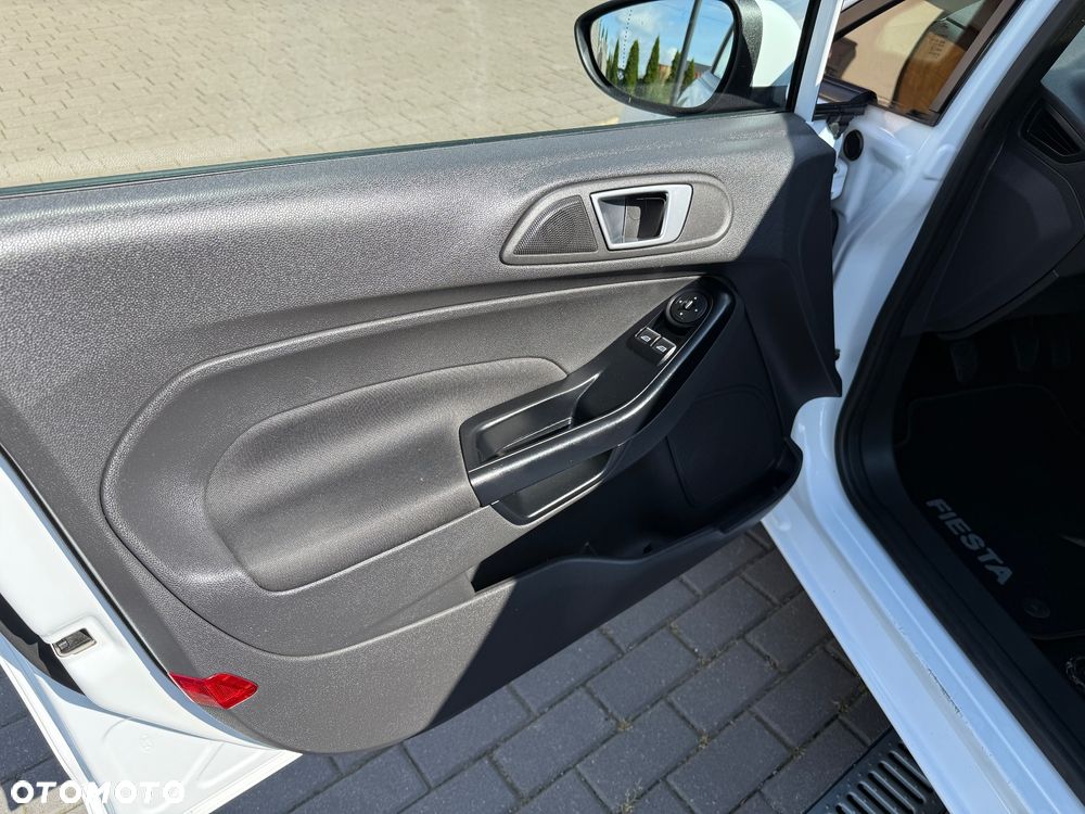 Ford Fiesta 1.25 Titanium - 21
