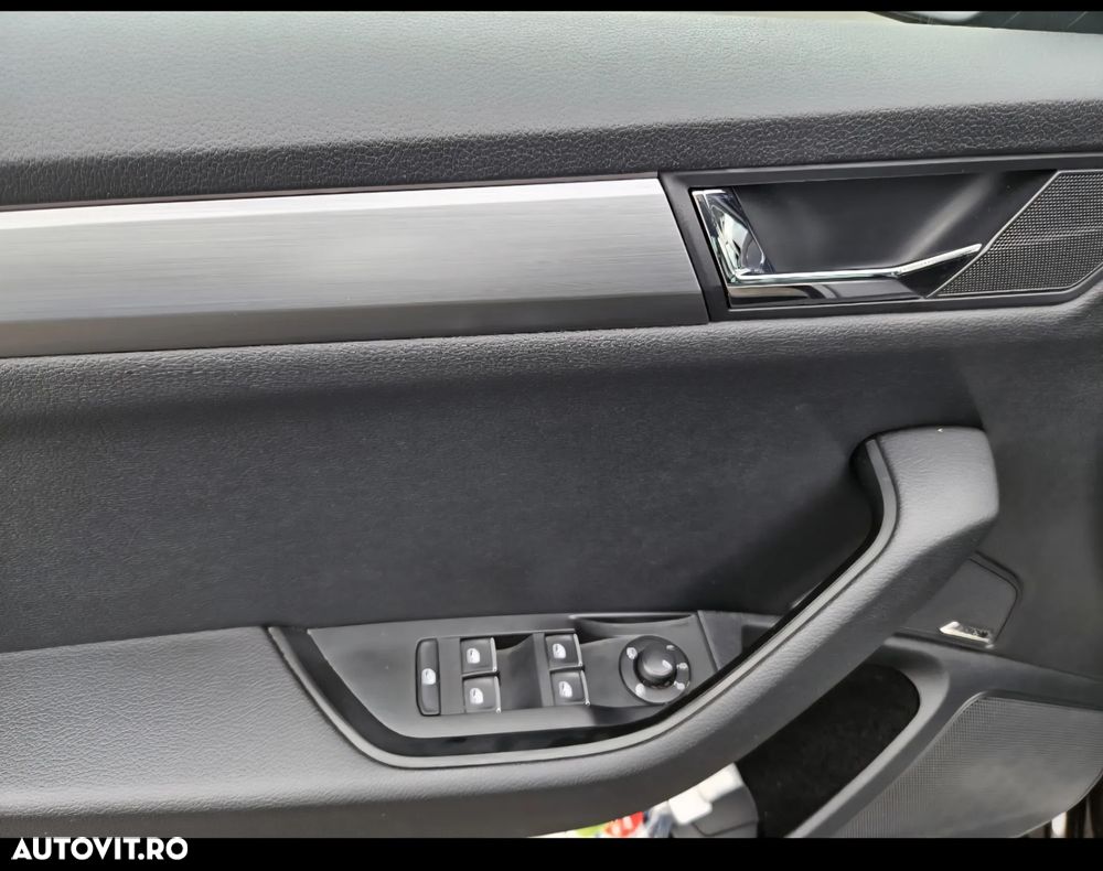 Skoda Superb 2.0 TDI DSG Style - 7